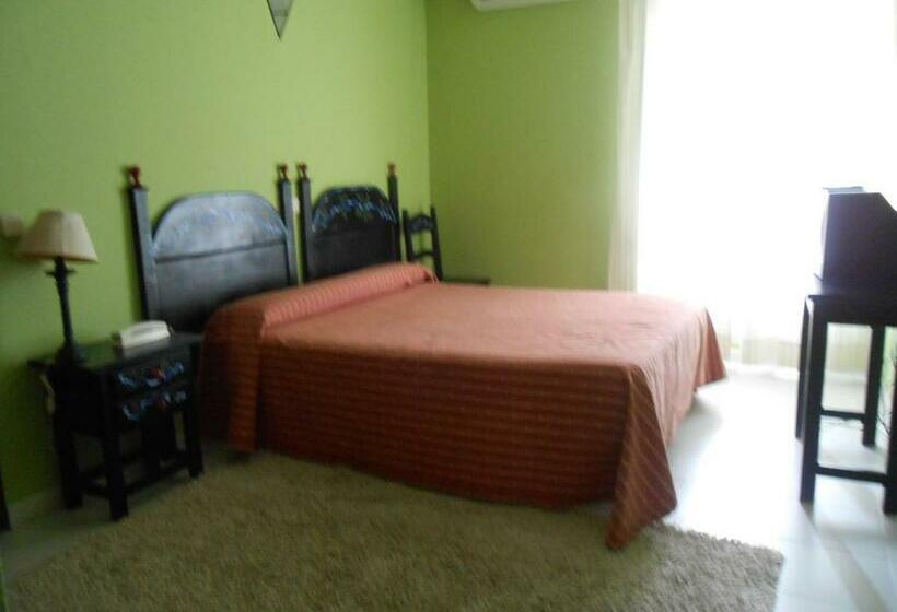 בית מלון כפרי Hostal Burgos