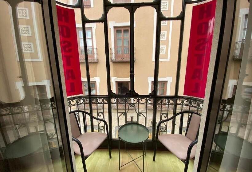 هتل Hostal Concejo