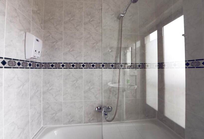 فندق Hostal Concejo