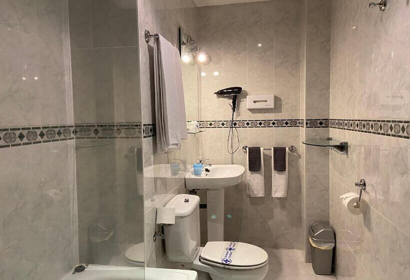 فندق Hostal Concejo