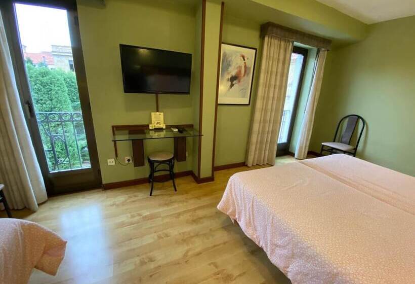 فندق Hostal Concejo