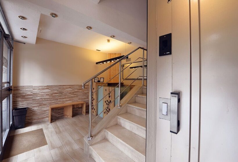 هتل Hostal Concejo