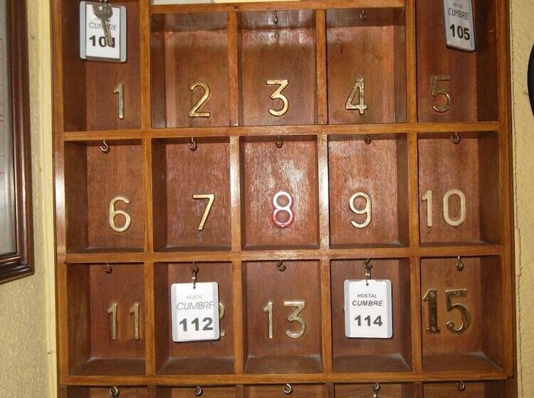 هتل Hostal Cumbre