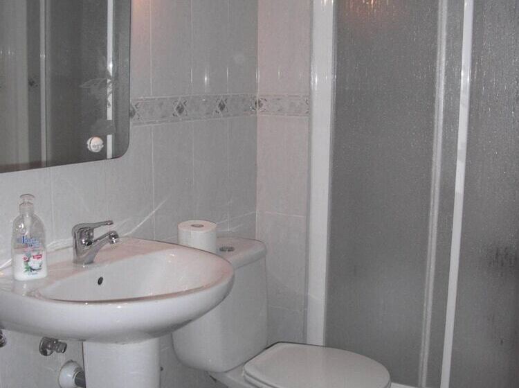 هتل Hostal Cumbre