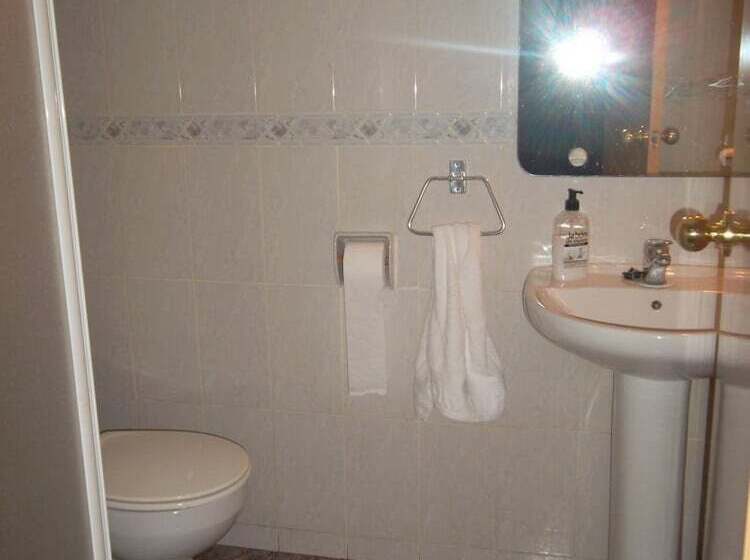 هتل Hostal Cumbre