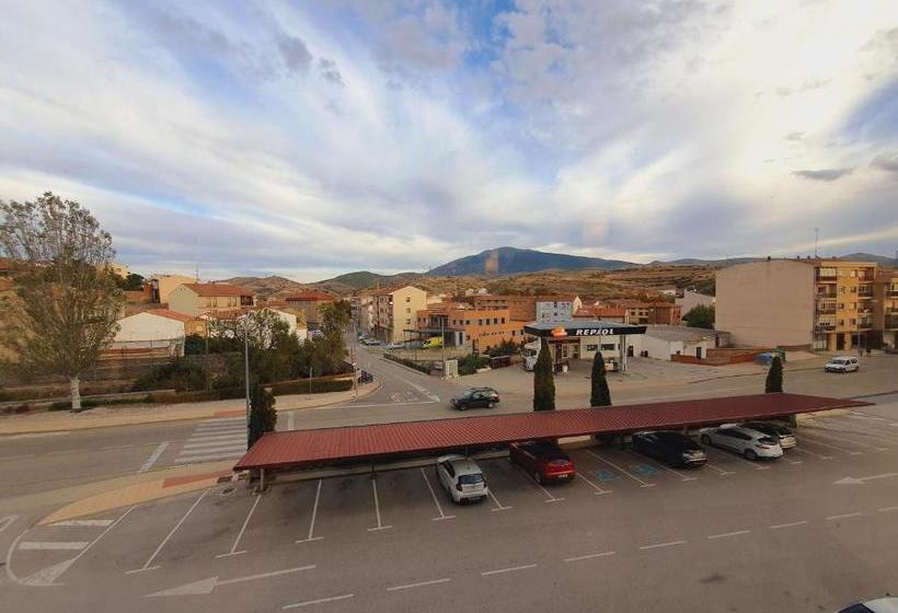 호텔 Hostal Doña Juana