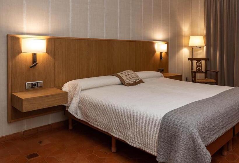 호텔 Hostal Doña Juana