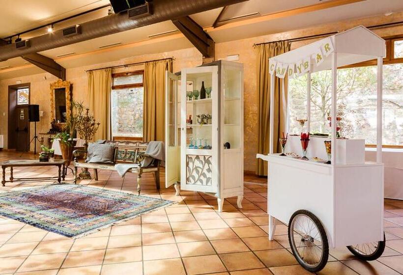 호텔 Hostal Doña Juana