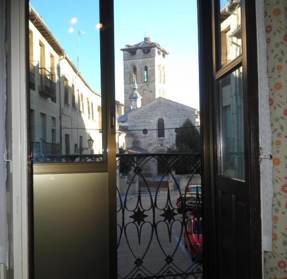 هتل Hostal Don Jaime I Y Ii