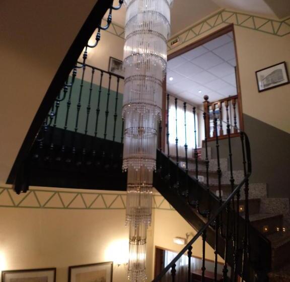 هتل Hostal Don Jaime I Y Ii