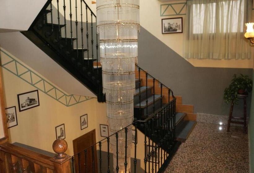 هتل Hostal Don Jaime I Y Ii