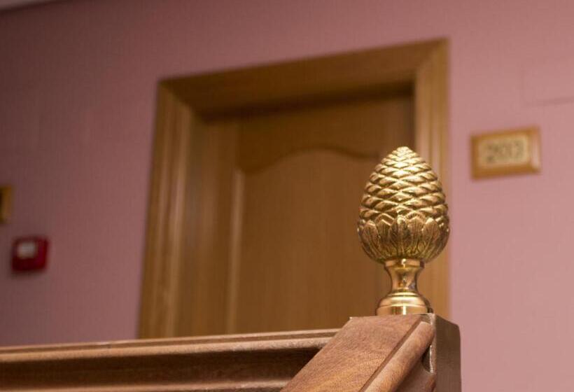 فندق Hostal Dulcinea