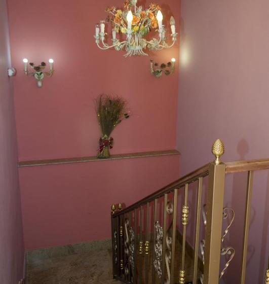 فندق Hostal Dulcinea