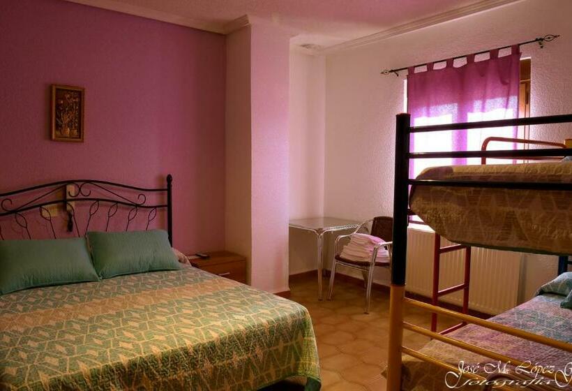 فندق Hostal Restaurante El Final