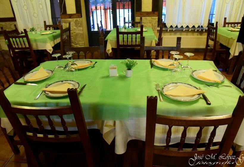 فندق Hostal Restaurante El Final