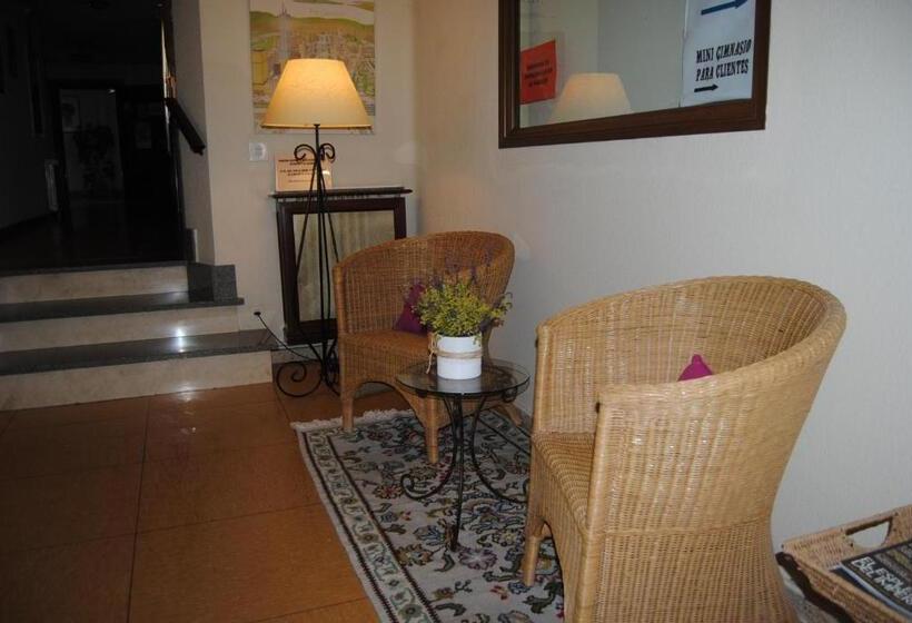 هتل Hostal El Mirador