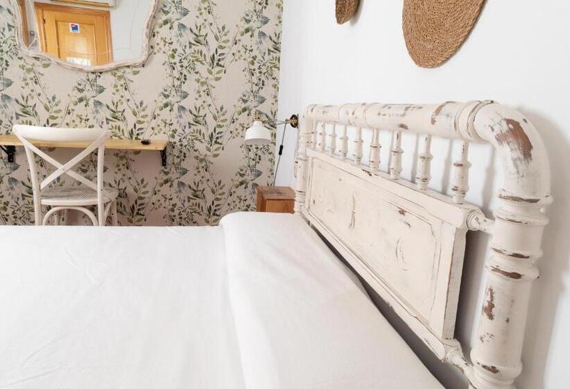 호텔 Hostal El Pozo