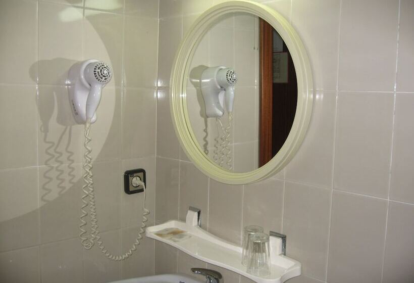 בית מלון כפרי Hostal Fontdemora