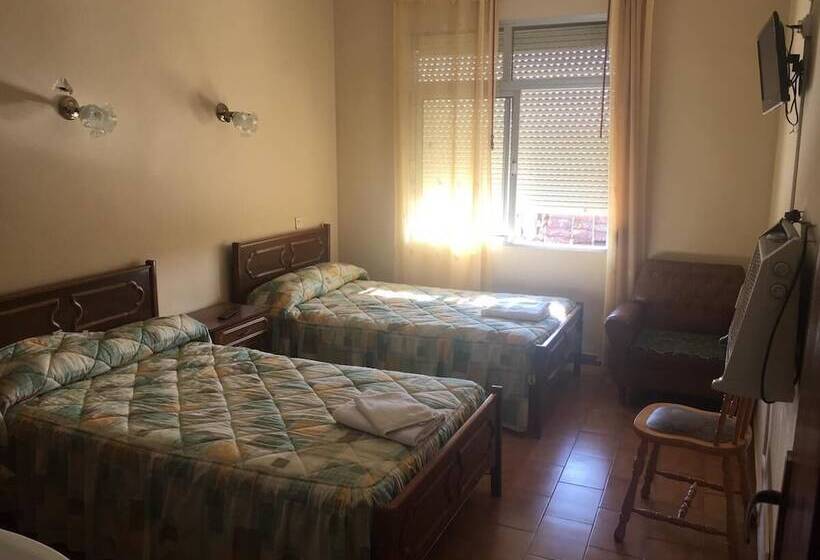 فندق Hostal Galicia