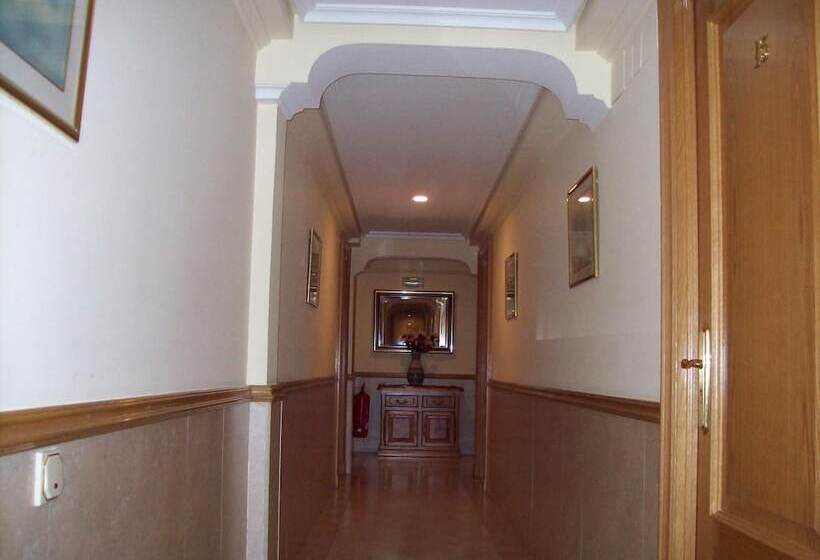 هتل Gavilanes 2 Toledo