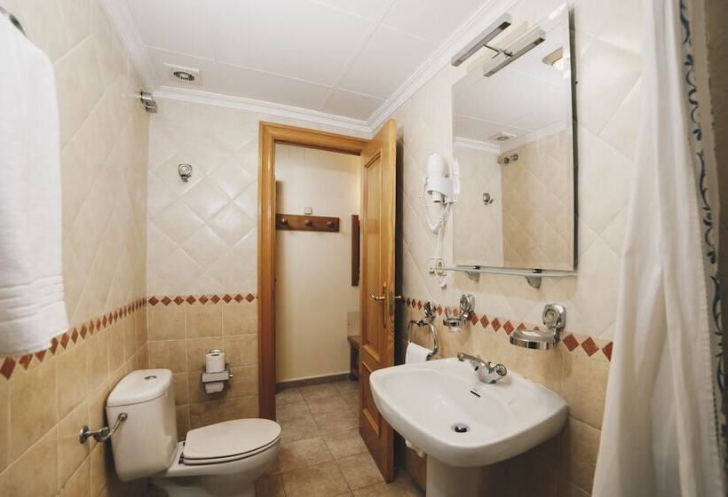 هتل Gavilanes 2 Toledo