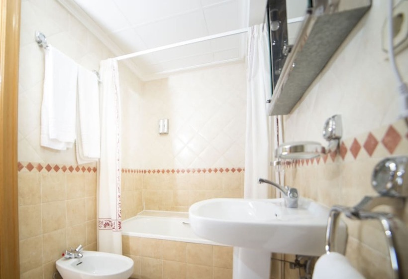 هتل Gavilanes 2 Toledo