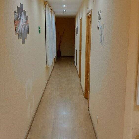 فندق Hostal Hispanico I