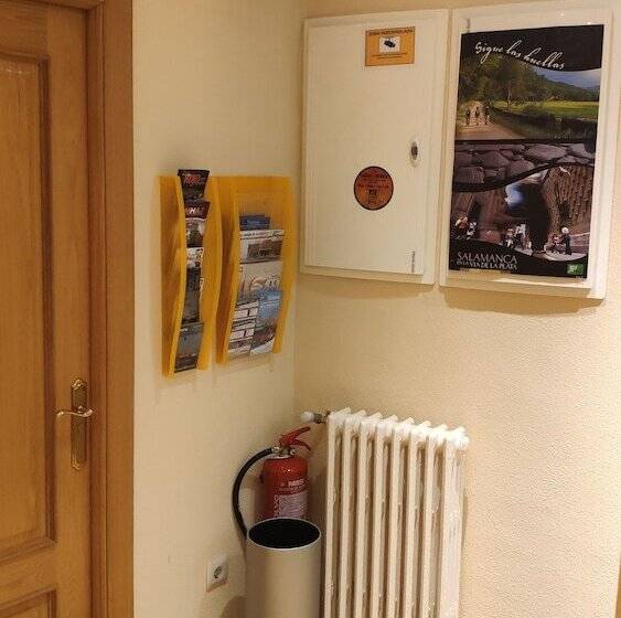 فندق Hostal Hispanico I