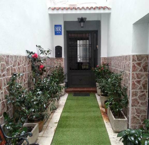 هتل Hostal La Otra Casa