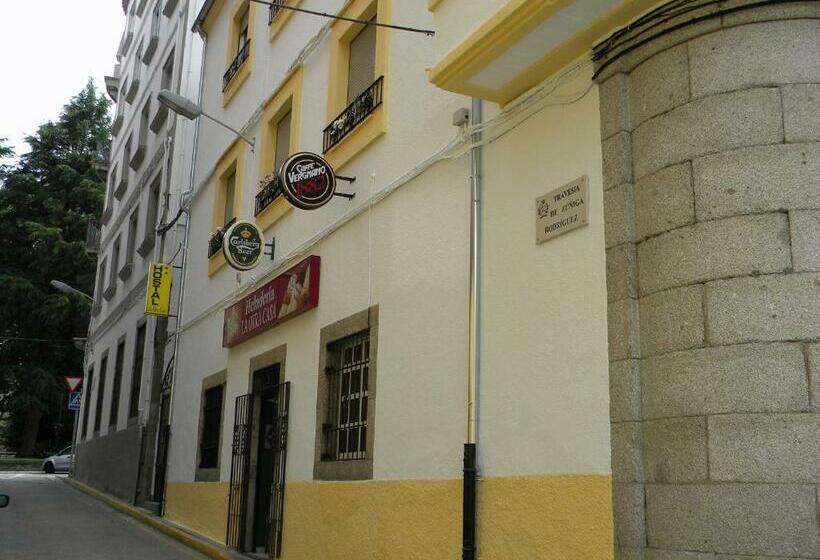 هتل Hostal La Otra Casa