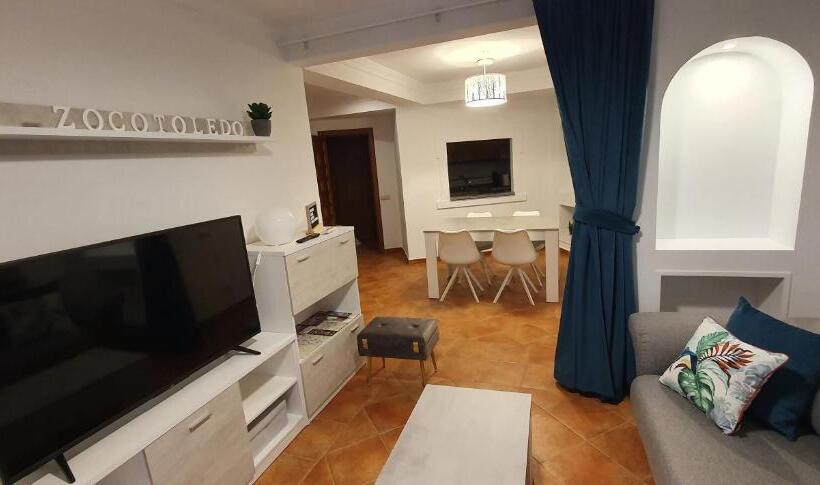 هتل Hostal La Posada De Zocodover