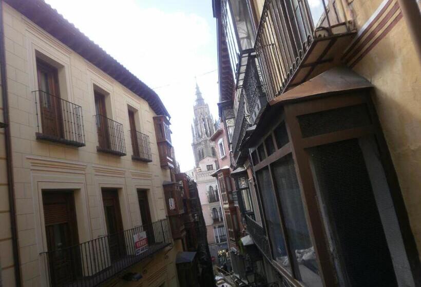 هتل Hostal La Posada De Zocodover