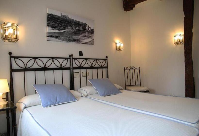 هتل Hostal La Posada De Zocodover