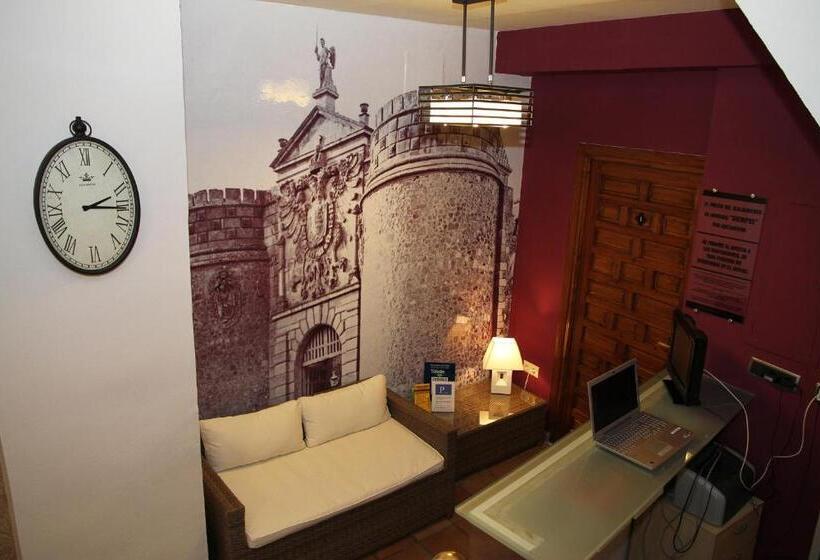 هتل Hostal La Posada De Zocodover