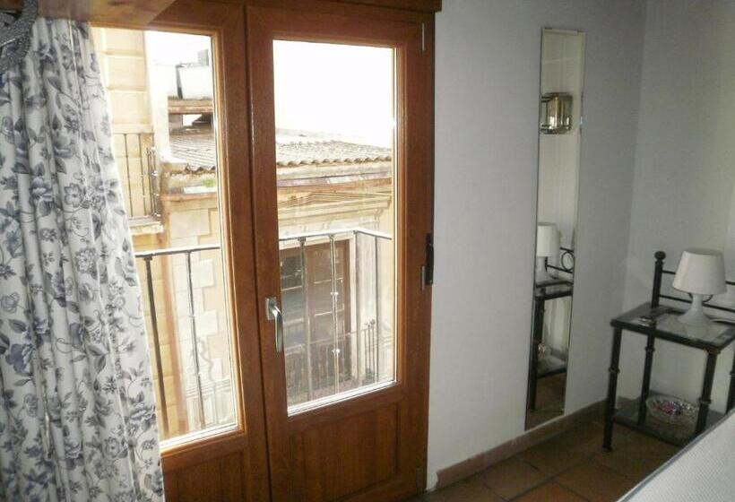 هتل Hostal La Posada De Zocodover