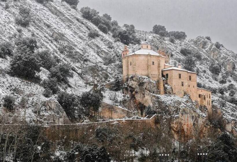 Отель Hostal Las Nieves