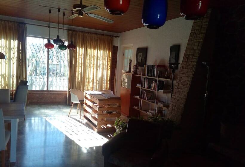 فندق Hostal Lleida