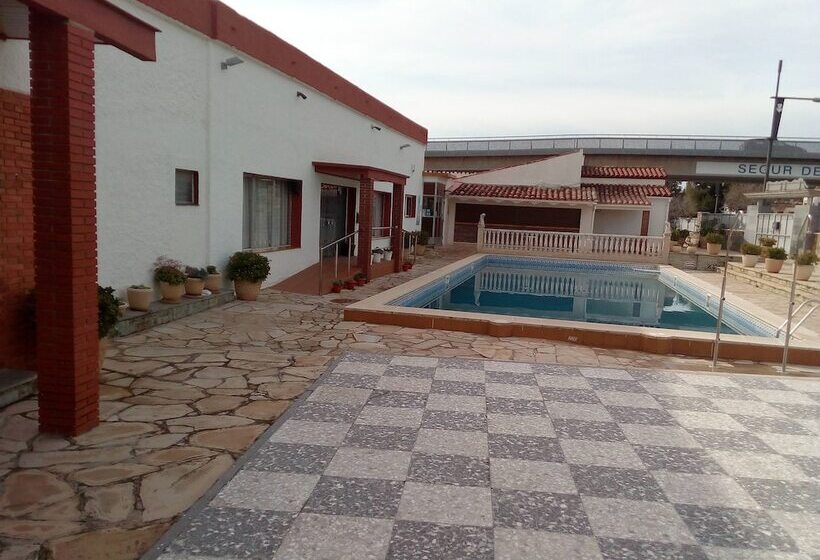 فندق Hostal Lleida