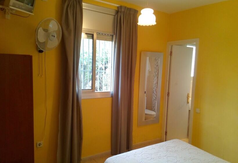 فندق Hostal Lleida