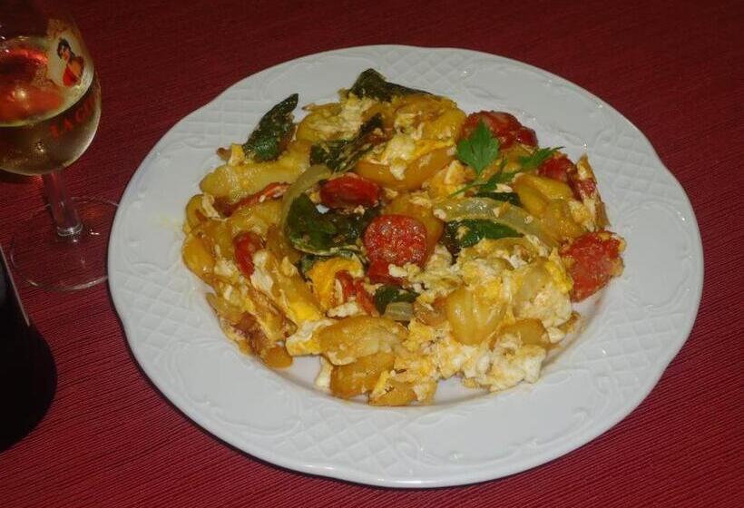 هتل Hostal Los Dos Naranjos