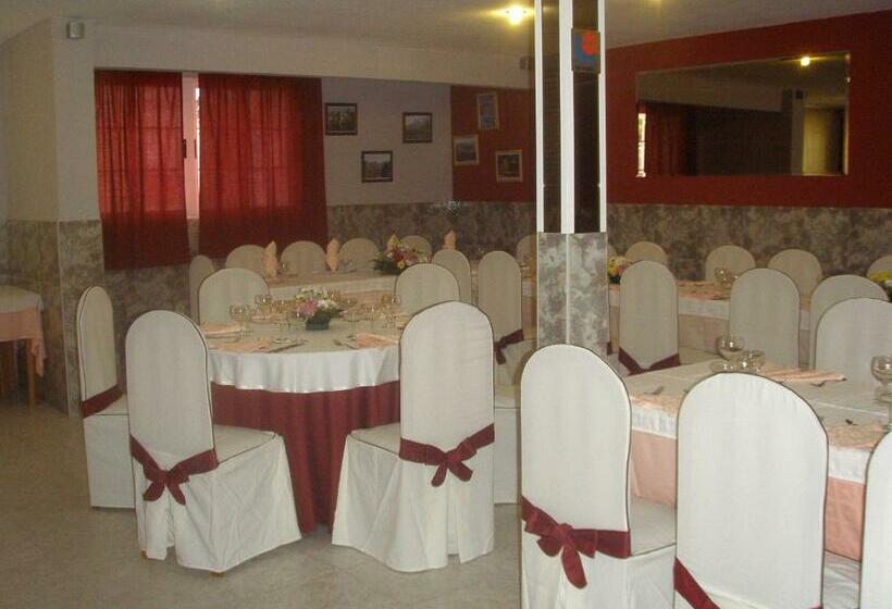 ホテル Hostal Mays