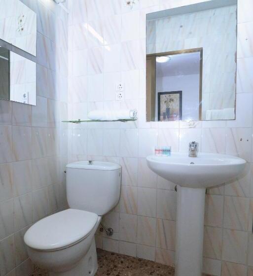 Отель Hostal Milmarcos