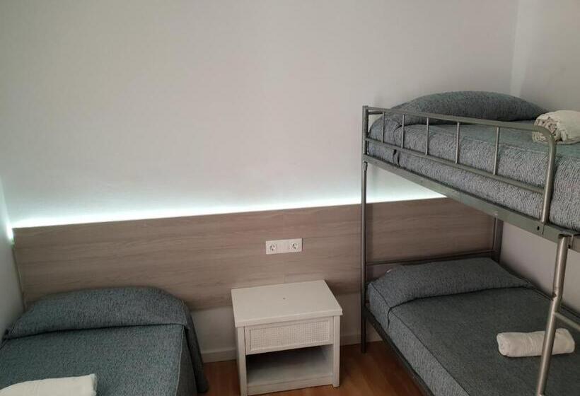 酒店 Hostal Montsant