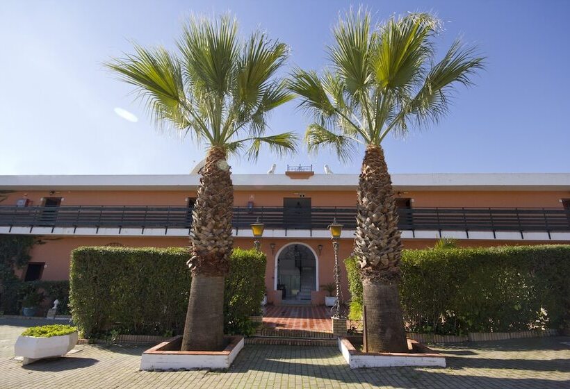 בית מלון כפרי Hostal Nueva Andalucia