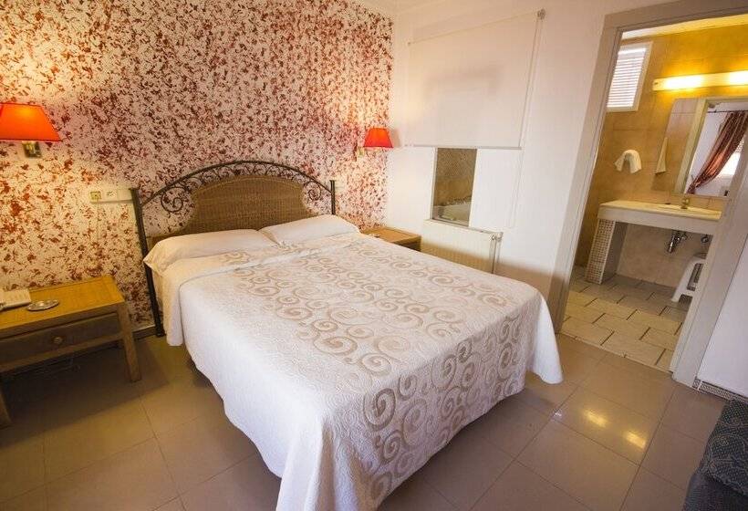 בית מלון כפרי Hostal Nueva Andalucia