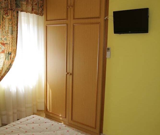 酒店 Hostal Numancia