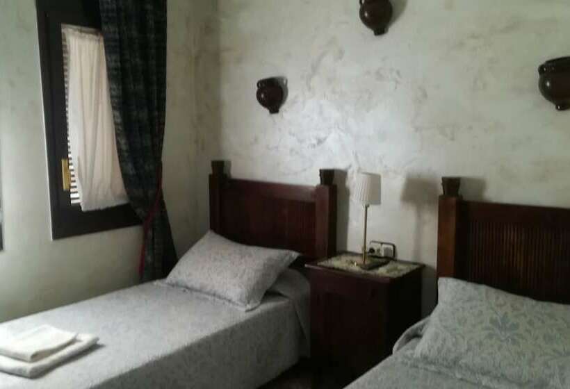 ホテル Hostal Restaurante La Diligencia