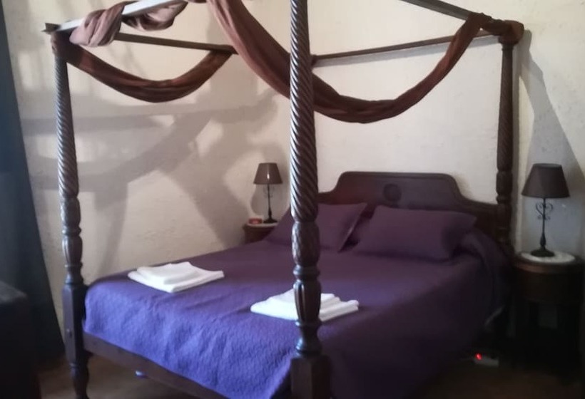 ホテル Hostal Restaurante La Diligencia