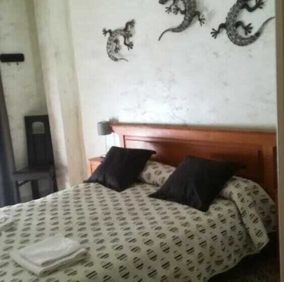 ホテル Hostal Restaurante La Diligencia