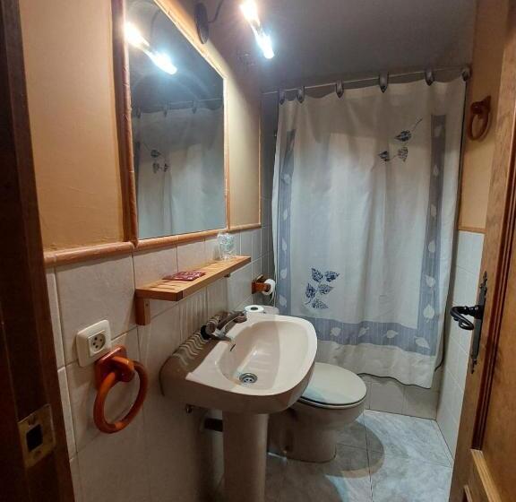 هتل Hostal Restaurante Villa De Sepúlveda